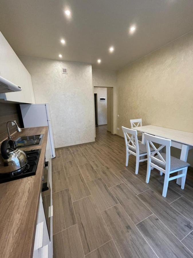 White House Apartment Lviv Luaran gambar