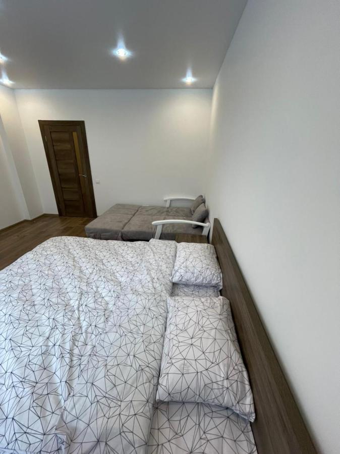 White House Apartment Lviv Luaran gambar