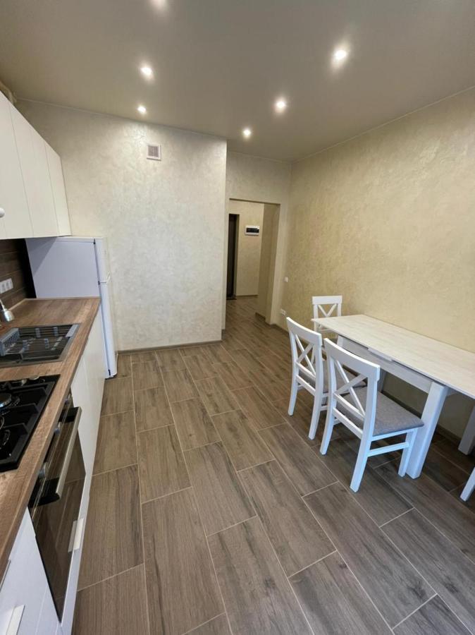 White House Apartment Lviv Luaran gambar